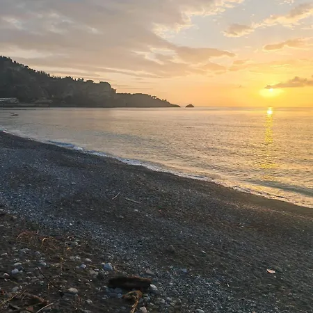 Daniele's, Noise Of The Waves Taormina